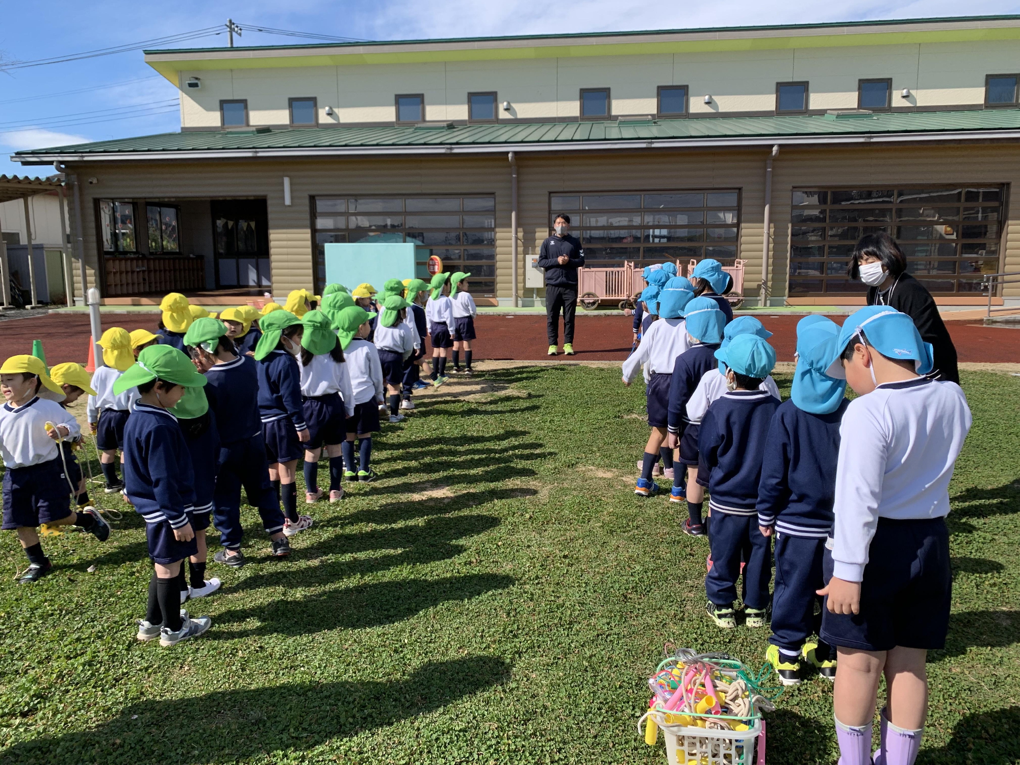 なわとび大会・ひなまつり集会